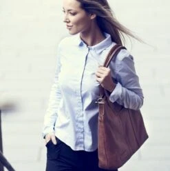 Plevier Parramatta Laptop Tote Bag Damestas 15.6" Cognac -Secrid || Piquadro || Mywalit Verkoopwinkel 483 3 website