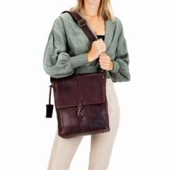Burkely Antique Avery Crossover Messenger M Brown -Secrid || Piquadro || Mywalit Verkoopwinkel 8007918.56.20 6