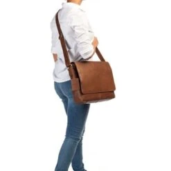 Burkely Vintage Juul Messenger Bag Cognac 11 Burkely Vintage Juul Messenger Bag Cognac -Secrid || Piquadro || Mywalit Verkoopwinkel 9007917.22.24 6