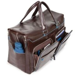 Piquadro Black Square Weekender Duffle Laptop 15" Mahogany -Secrid || Piquadro || Mywalit Verkoopwinkel bv4342b2 n dett1 1 1
