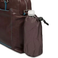 Piquadro Blue Square Double Handle Computer Portfolio Briefcase 14" Mahogany -Secrid || Piquadro || Mywalit Verkoopwinkel ca3335b2 mo dett2 1
