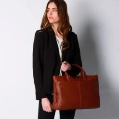 Piquadro Black Square Small Expandable Computer Bag 15.6'' Dark Brown -Secrid || Piquadro || Mywalit Verkoopwinkel ca4021b3 ve dett8 1 1 1