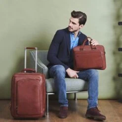 Piquadro Black Square Briefcase 15" Black -Secrid || Piquadro || Mywalit Verkoopwinkel ca4027b3 n dett5 1