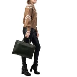 Cowboysbag Laptop Bag Laide 15.6" Dark Green -Secrid || Piquadro || Mywalit Verkoopwinkel cowboysbag laptopbaglaide laptoptas darkgreen 945 model