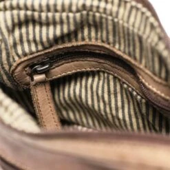 Daniel Ray Carlsbad Schoudertas Taupe 12 Daniel Ray Carlsbad Schoudertas Taupe -Secrid || Piquadro || Mywalit Verkoopwinkel drl16.1210 5 2