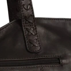 Chesterfield Kansas Schoudertas 14" Brown 11 Chesterfield Kansas Schoudertas 14" Brown -Secrid || Piquadro || Mywalit Verkoopwinkel leren shopper bruin kansas 3